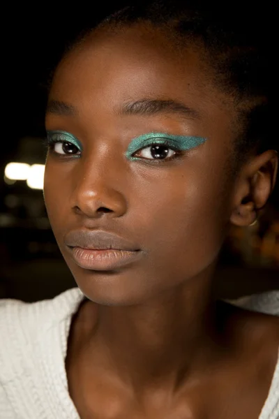 Look 1